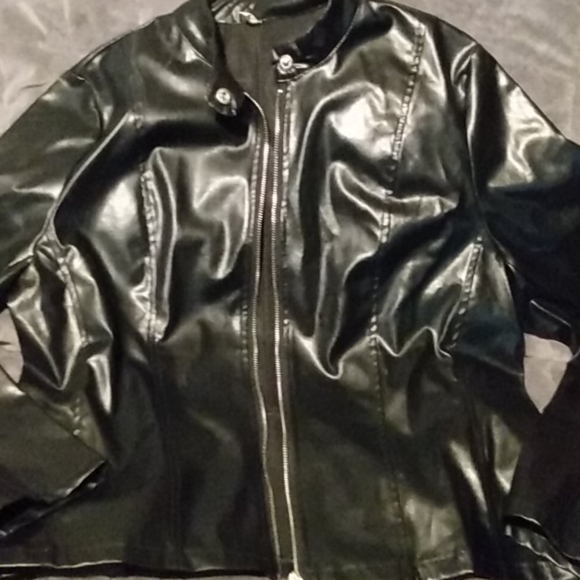 Motorcycle Jacket - Picture 3 of 3